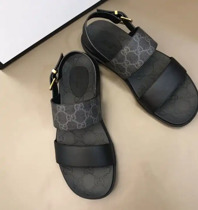 hype Gucci Slippers