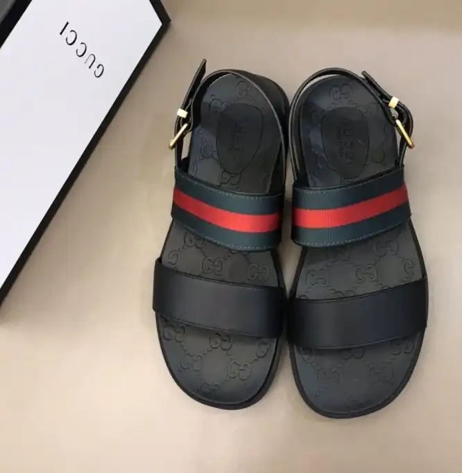 hype Gucci Slippers