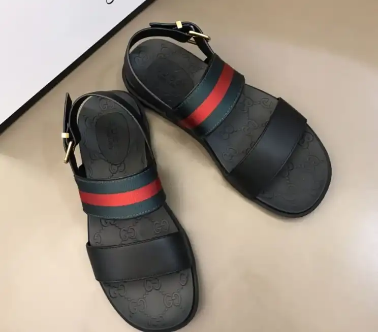 hype Gucci Slippers