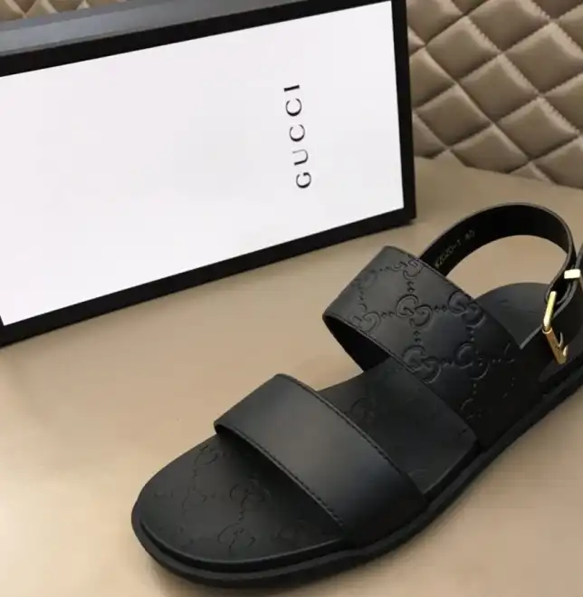 hype Gucci Slippers