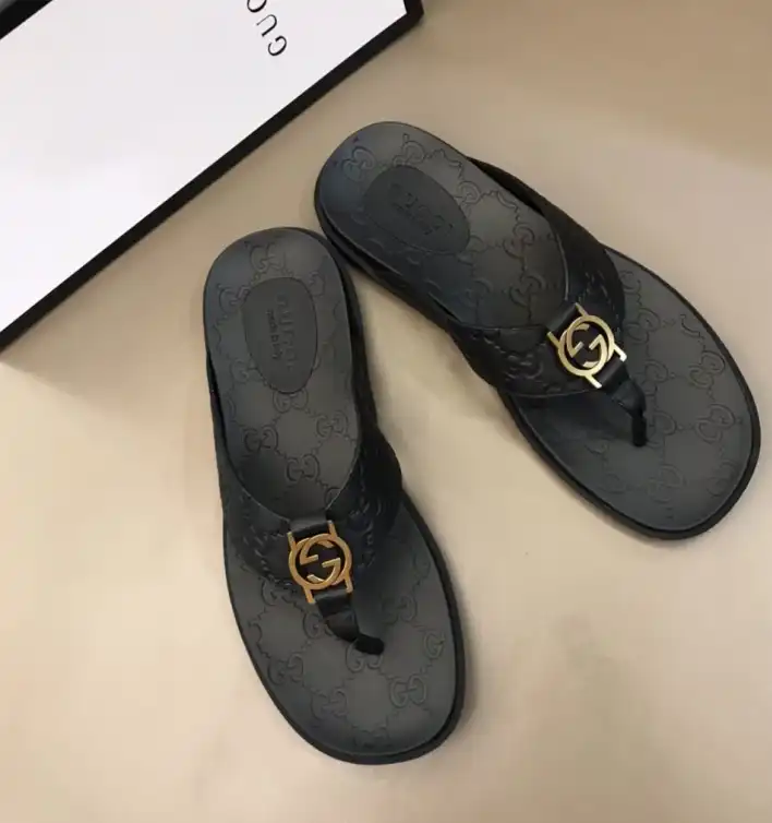 hype Gucci Slippers