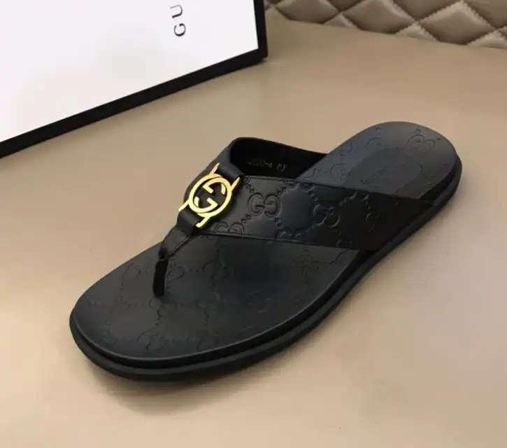 hype Gucci Slippers