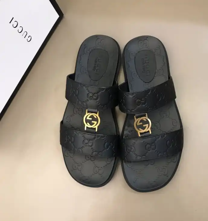 hype Gucci Slippers