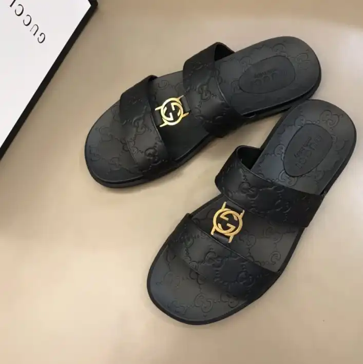 hype Gucci Slippers