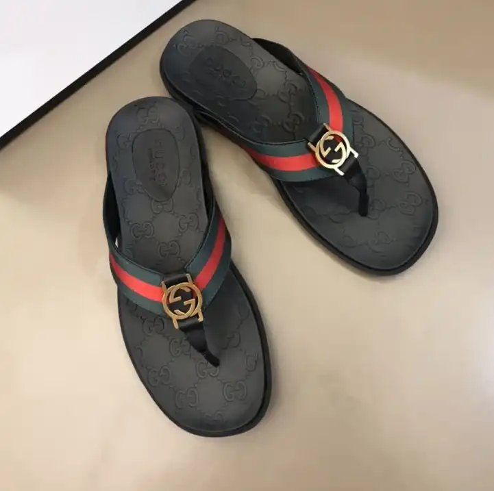 hype Gucci Slippers