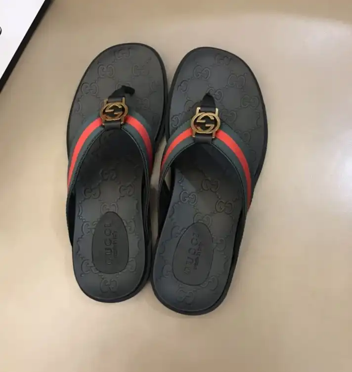 hype Gucci Slippers