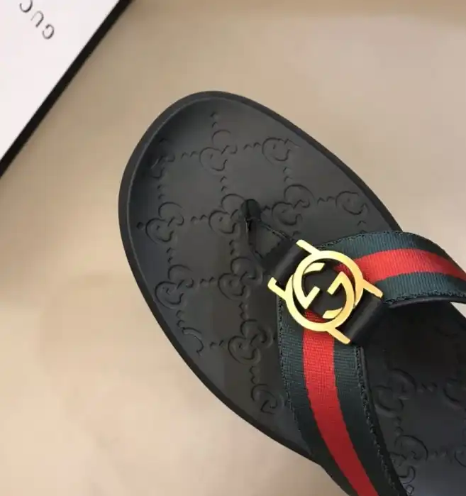 hype Gucci Slippers