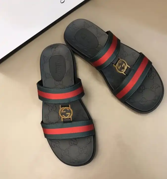 hype Gucci Slippers