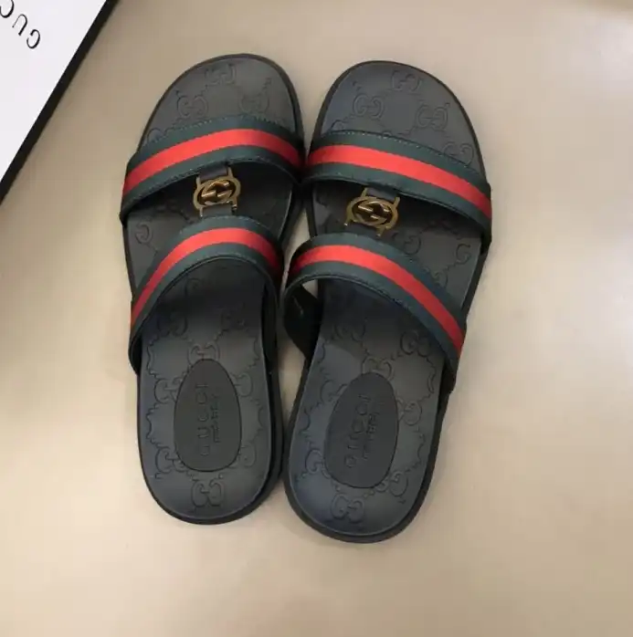 hype Gucci Slippers