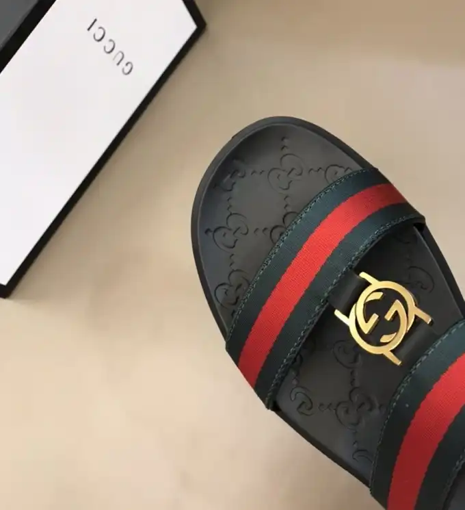 hype Gucci Slippers