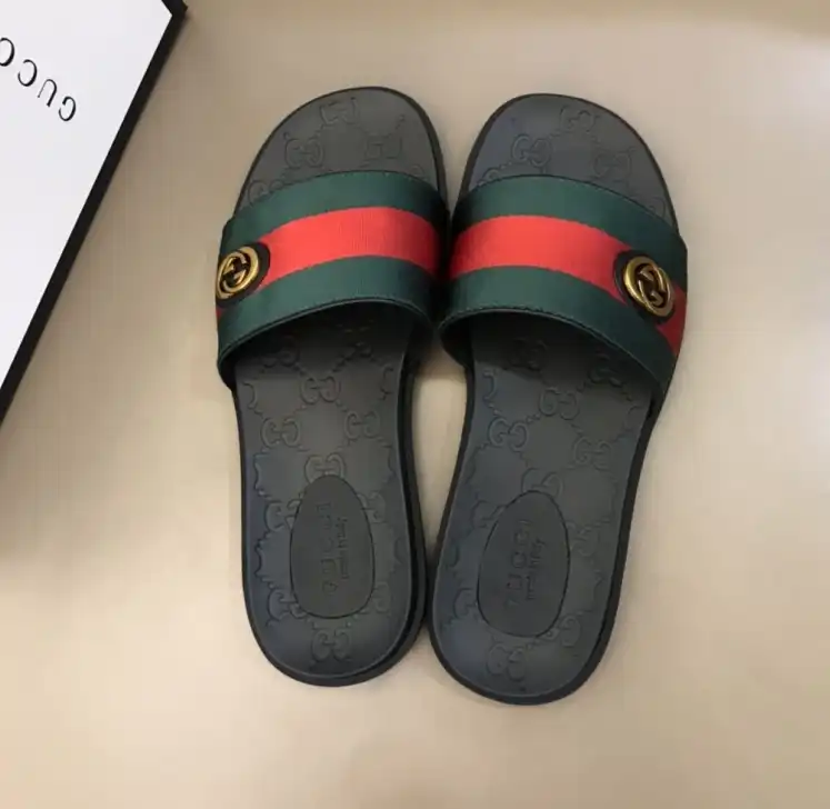 hype Gucci Slippers