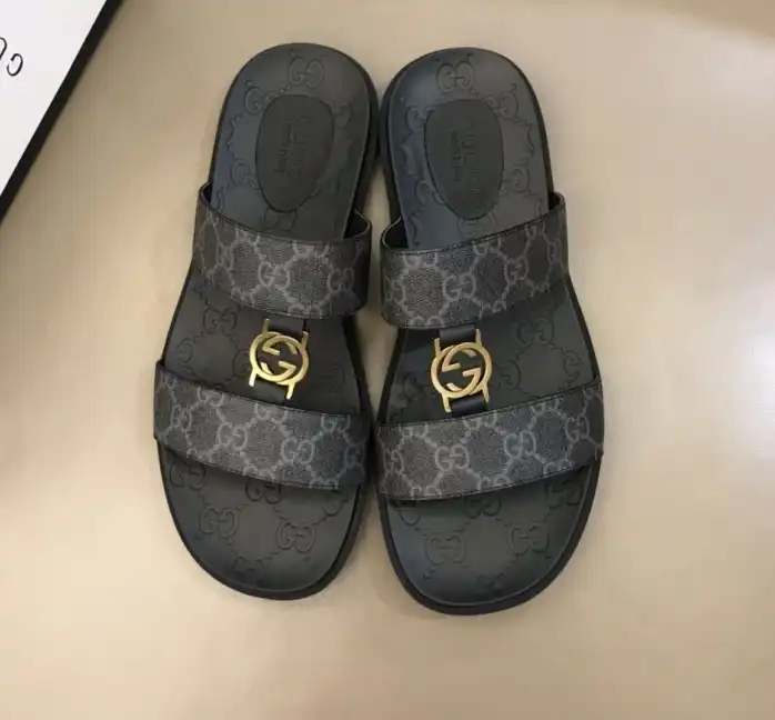 hype Gucci Slippers