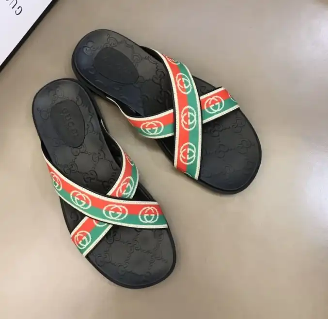 hype Gucci Slippers