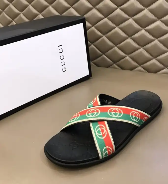 hype Gucci Slippers