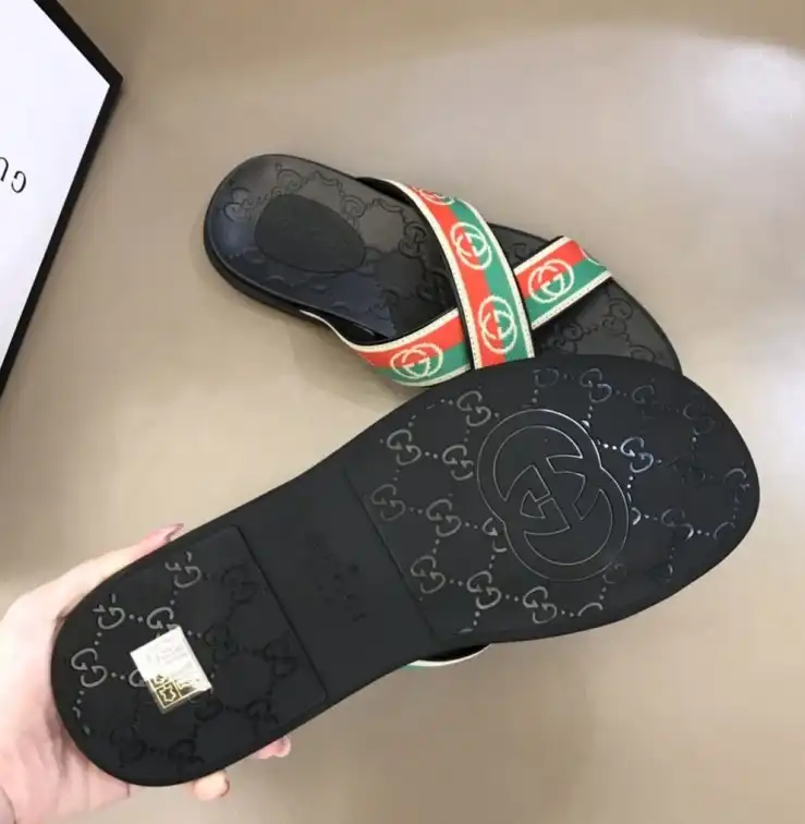 hype Gucci Slippers