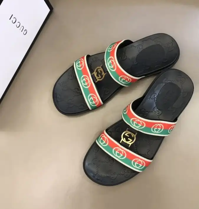 hype Gucci Slippers