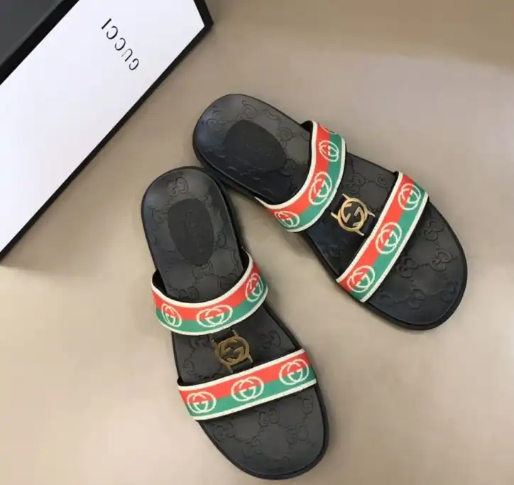 hype Gucci Slippers