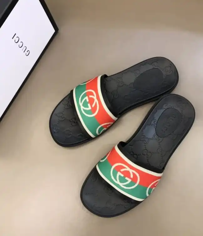 hype Gucci Slippers