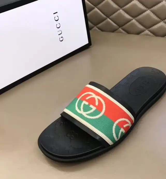 hype Gucci Slippers