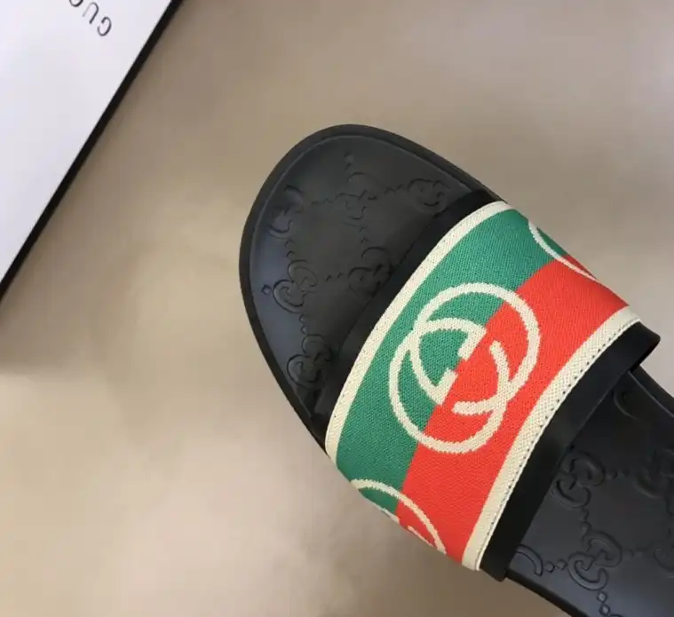 hype Gucci Slippers