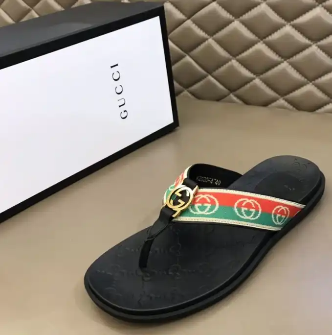 hype Gucci Slippers