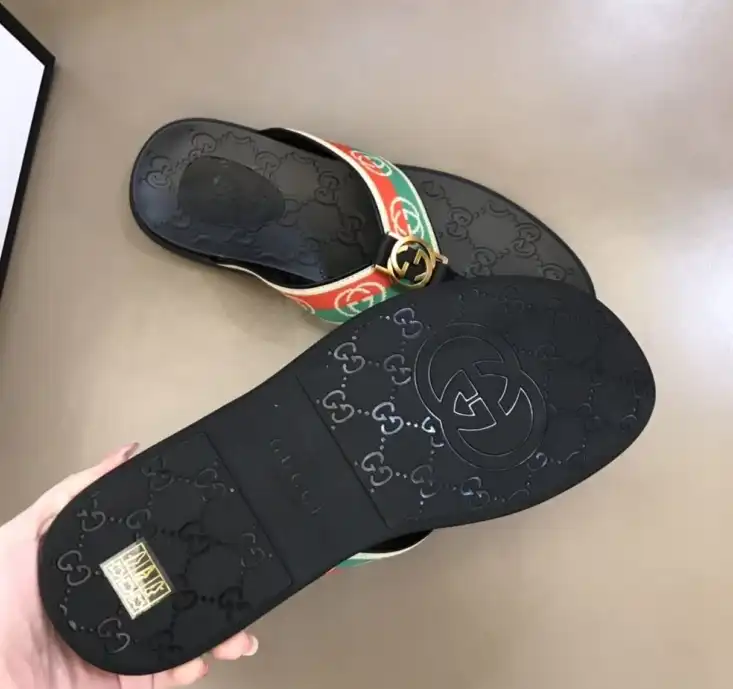 hype Gucci Slippers