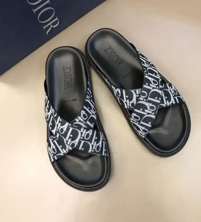 hype Christian Dior Slippers