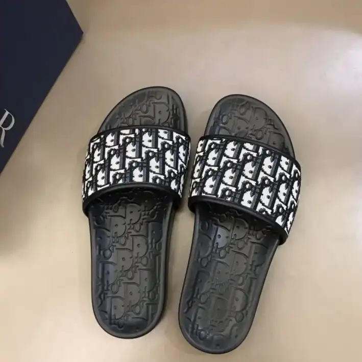 hype Christian Dior Slippers