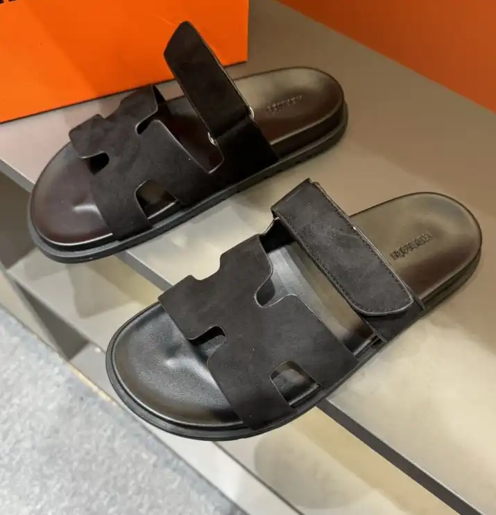 hype Hermes Sandals