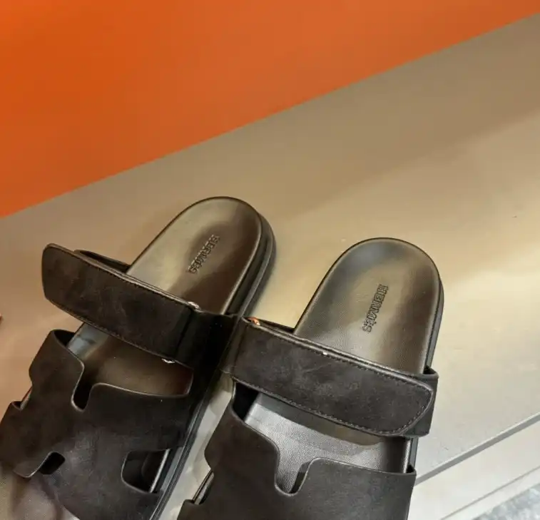 hype Hermes Sandals