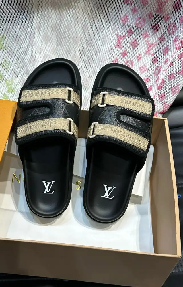 hype LV Slippers