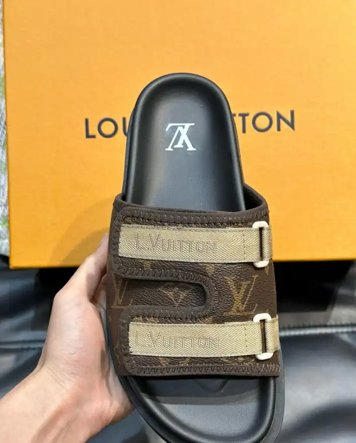 hype LV Slippers