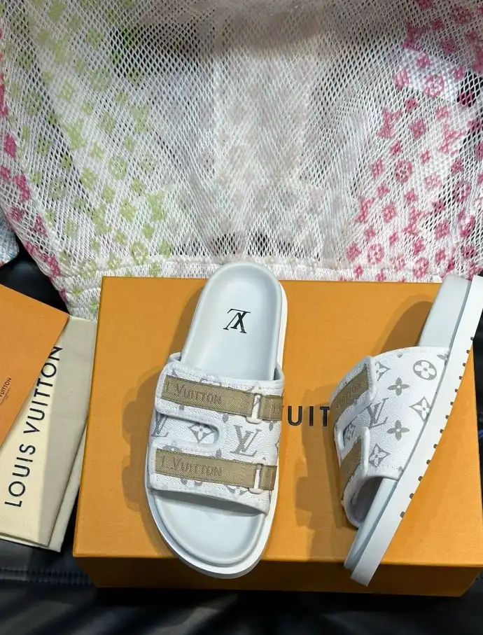 hype LV Slippers