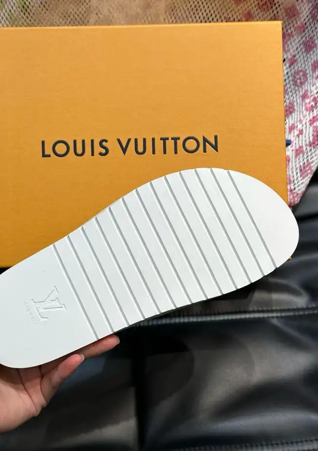 hype LV Slippers