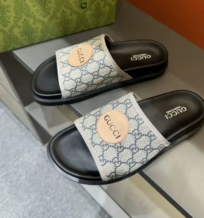 hype Gucci Slippers