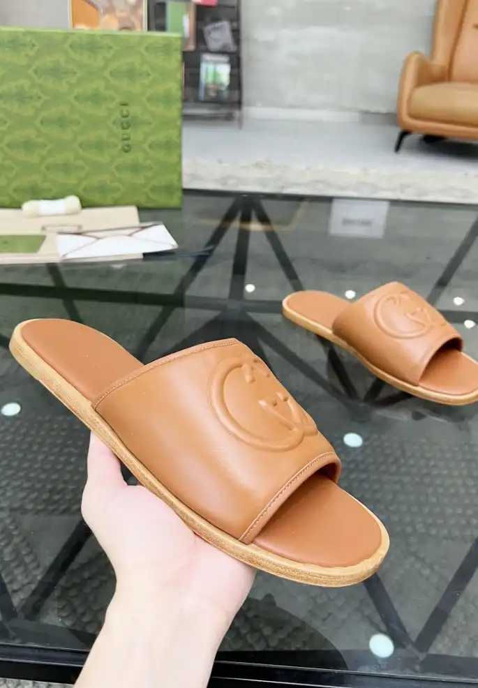 hype Gucci Slippers