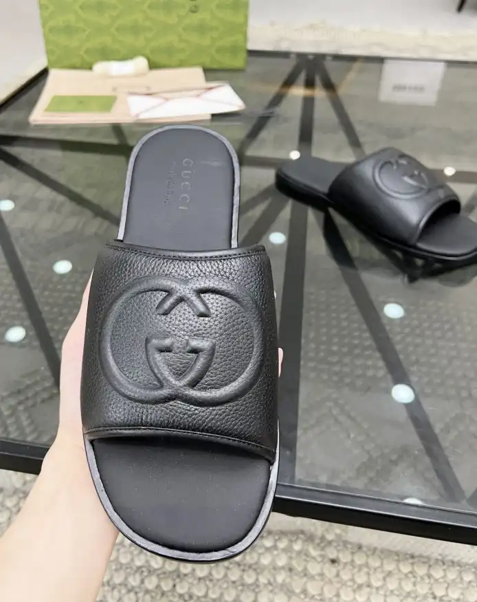 hype Gucci Slippers