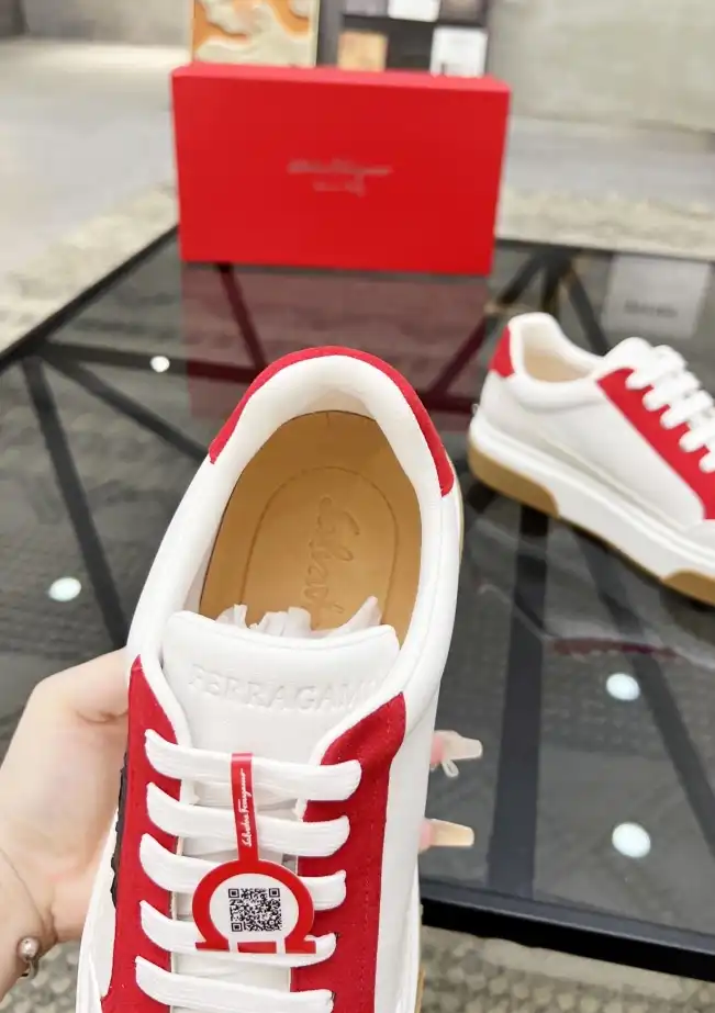 hype Ferragamo Sneakers