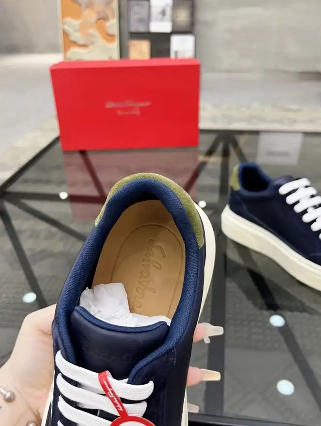 hype Ferragamo Sneakers