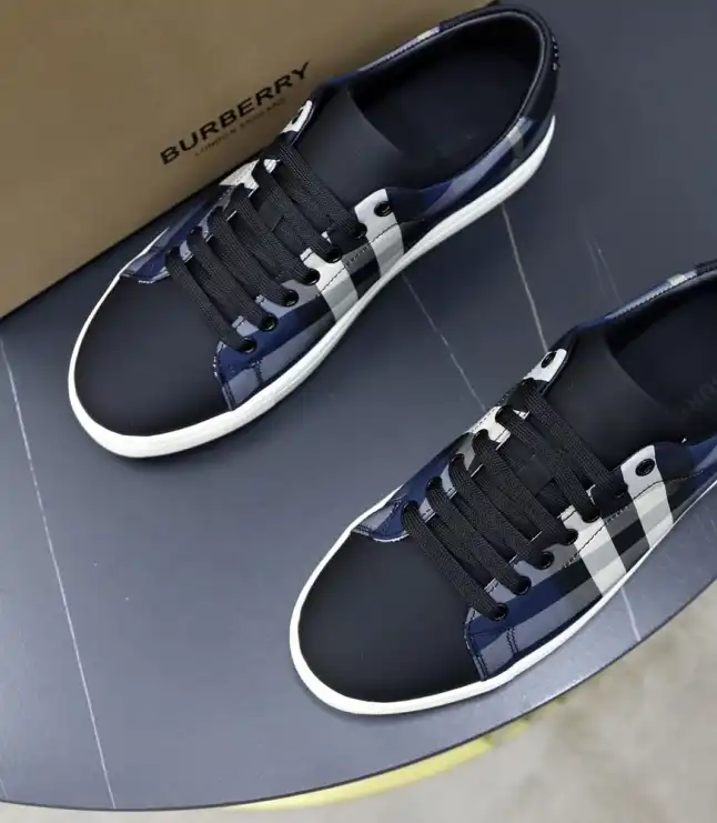 hype Burberry Sneakers