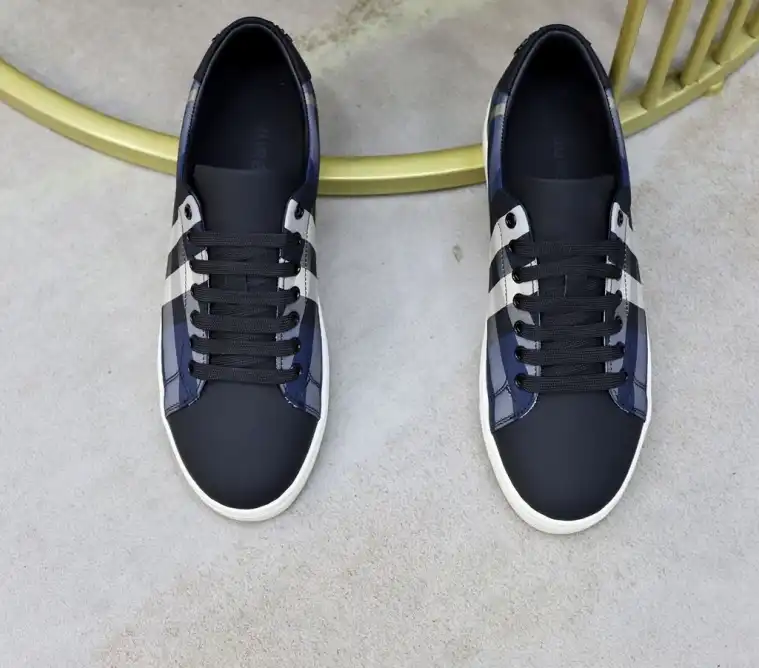 hype Burberry Sneakers