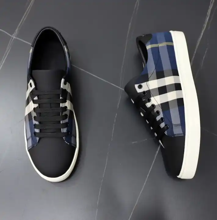 hype Burberry Sneakers