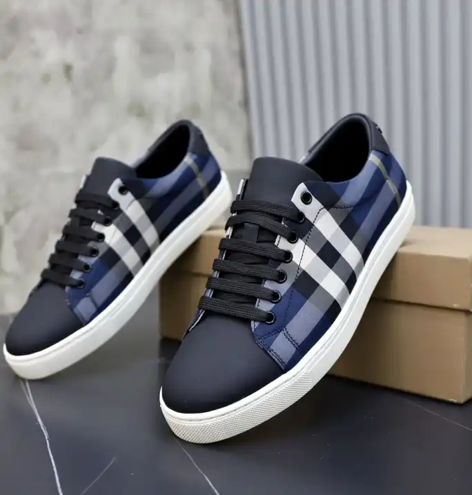 hype Burberry Sneakers