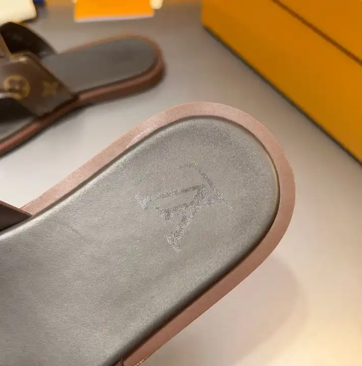 hype LV Slippers