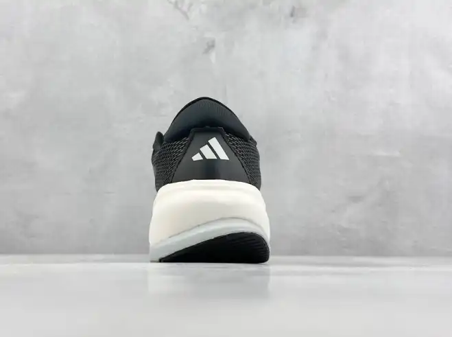 hype Adidas Sneakers