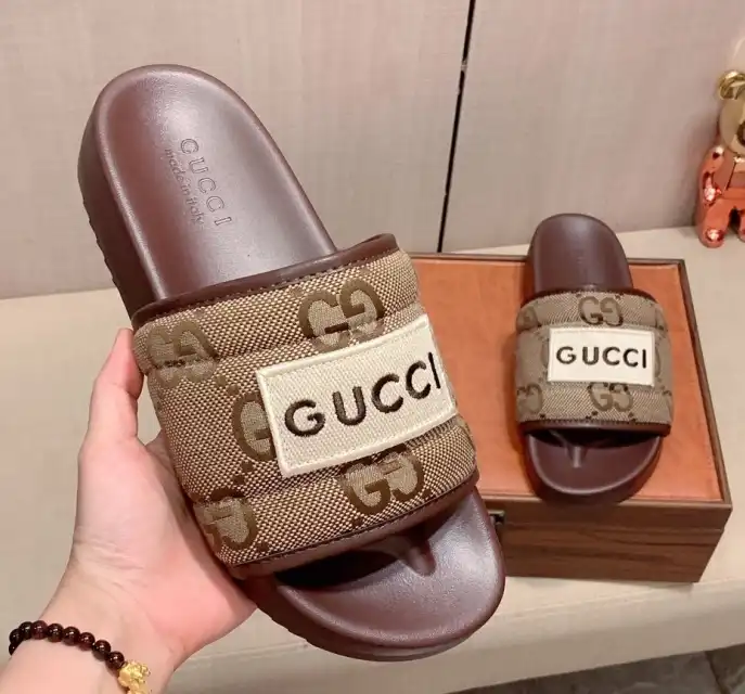 hype Gucci Slippers