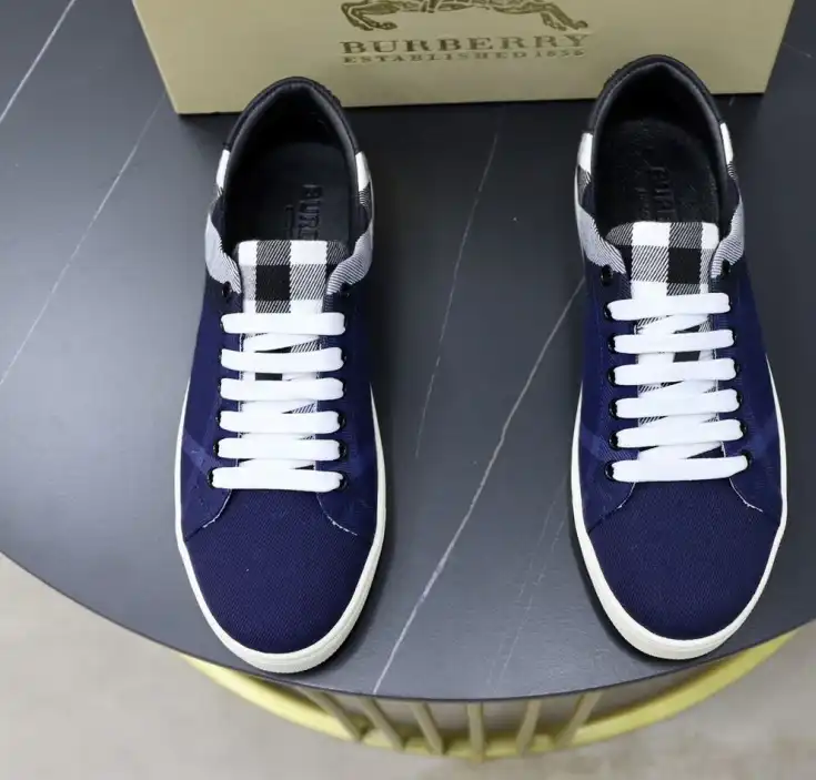 hype Burberry Sneakers