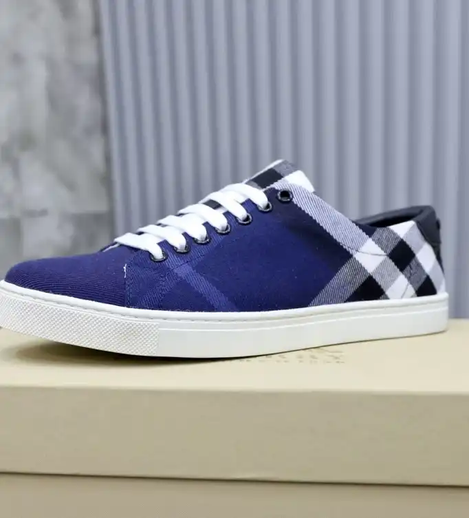 hype Burberry Sneakers