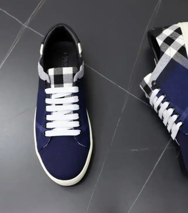 hype Burberry Sneakers