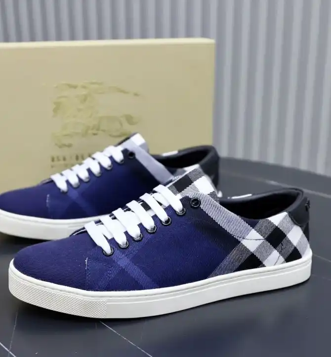 hype Burberry Sneakers